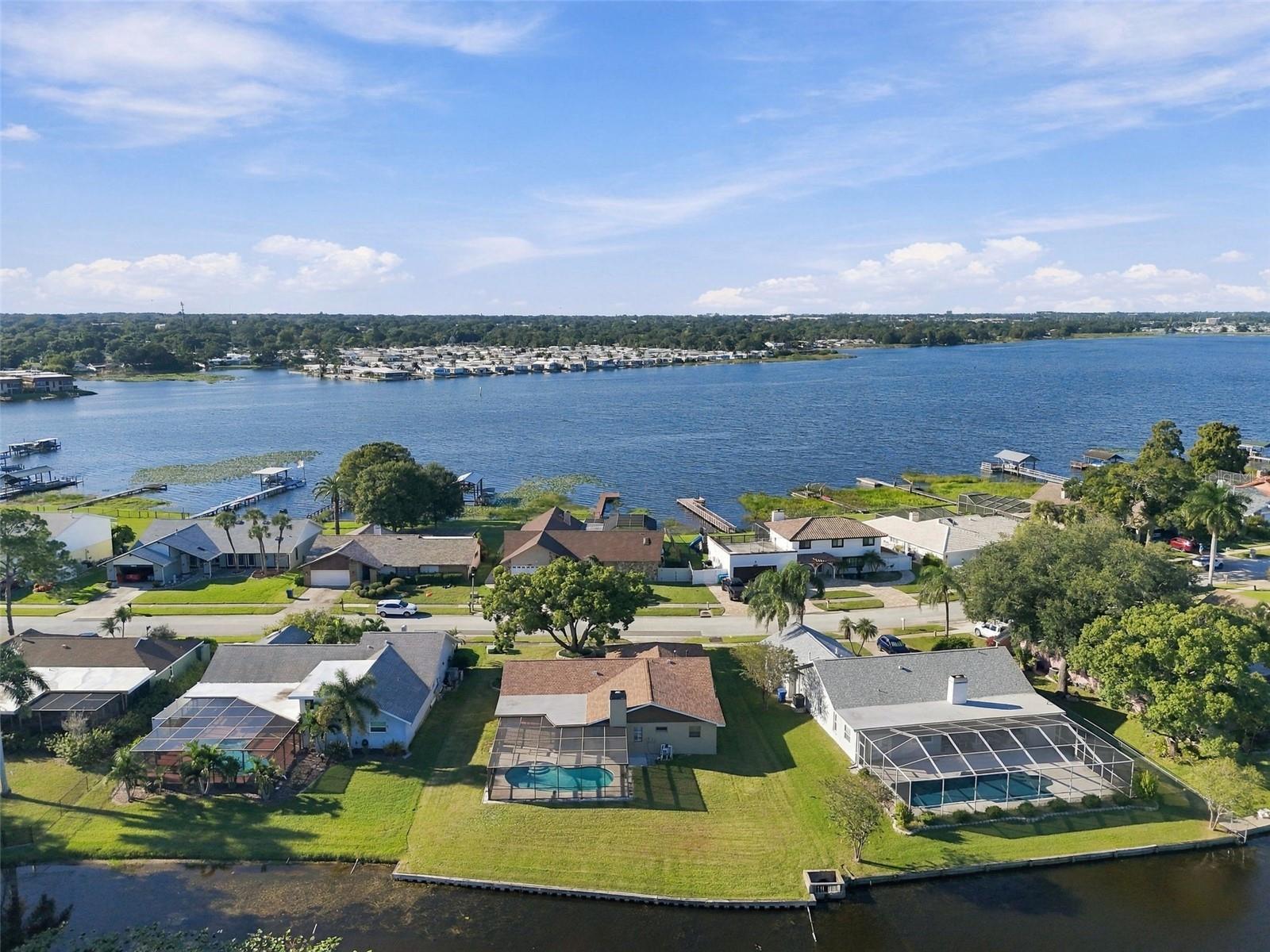 10843 HARBORSIDE DRIVE, Largo, FL 33773
