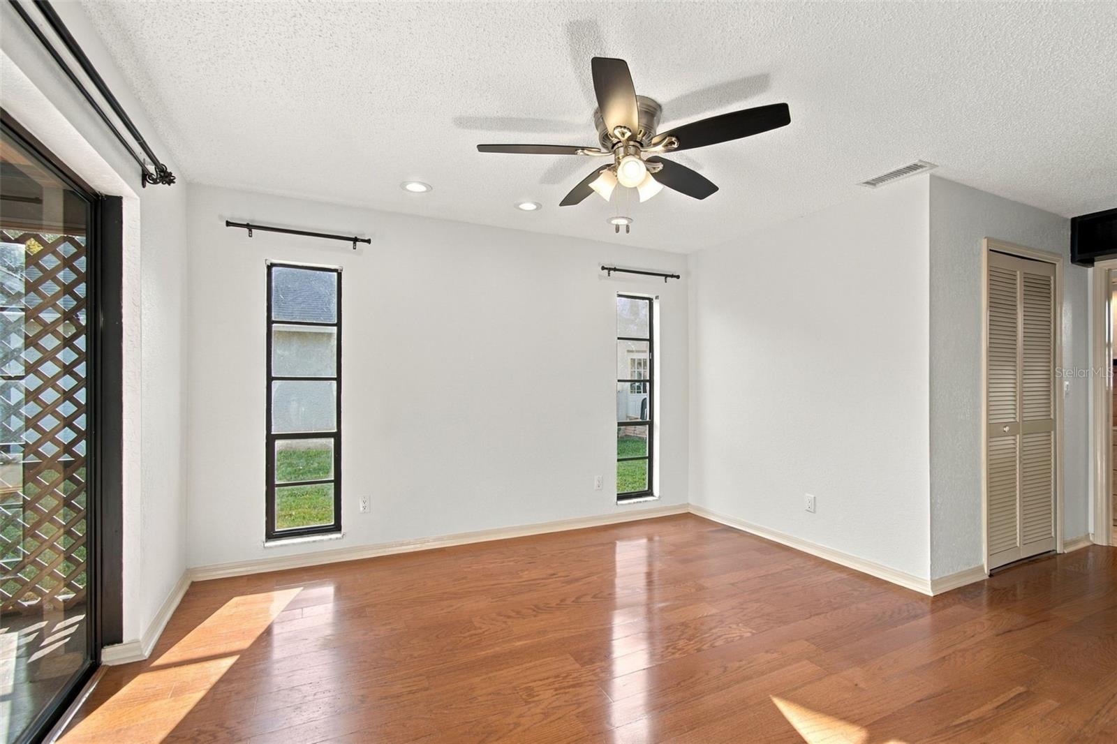 10843 HARBORSIDE DRIVE, Largo, FL 33773
