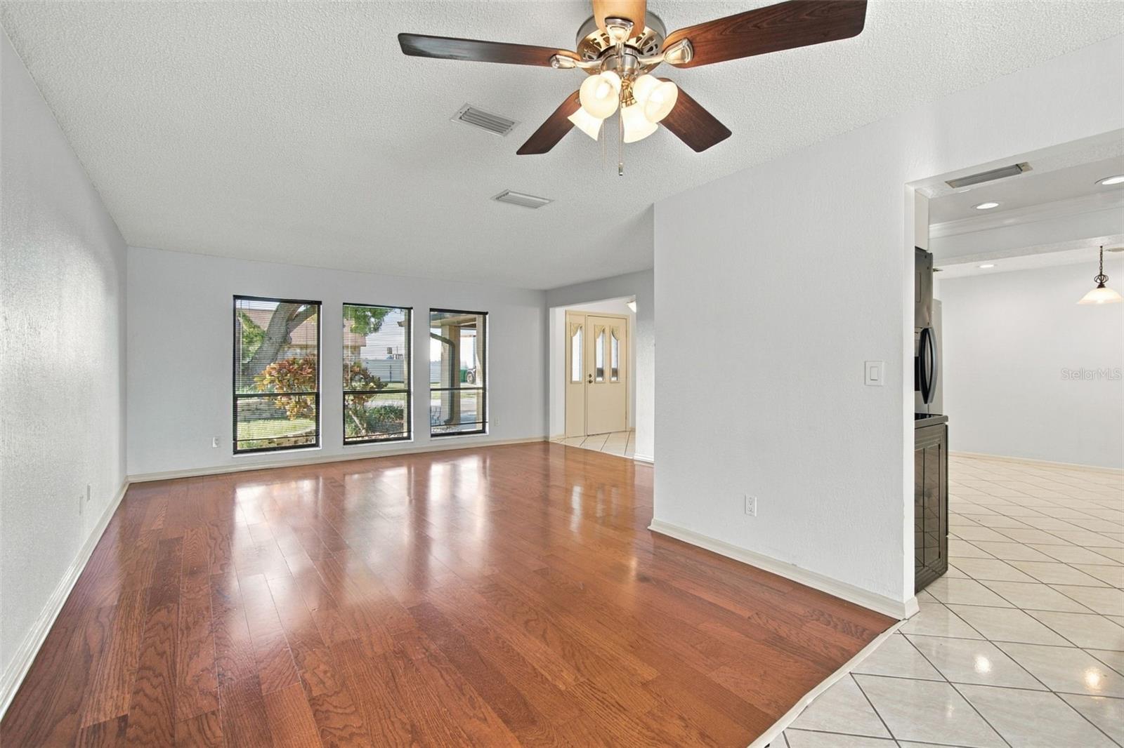 10843 HARBORSIDE DRIVE, Largo, FL 33773