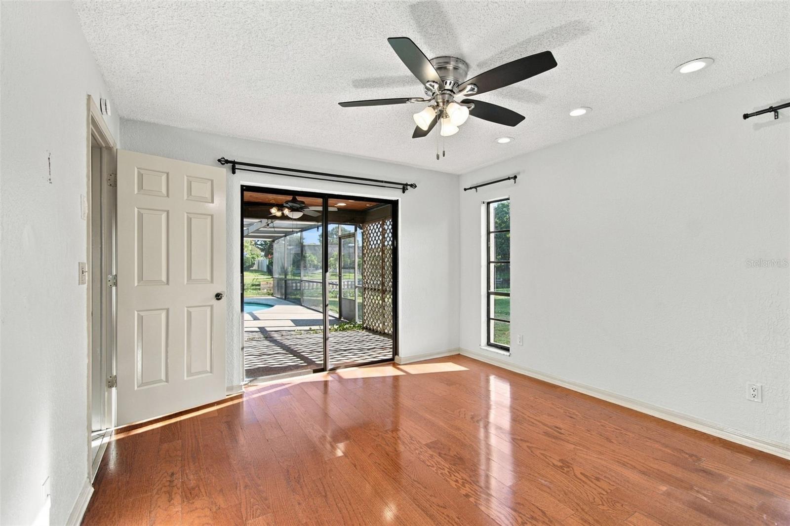 10843 HARBORSIDE DRIVE, Largo, FL 33773