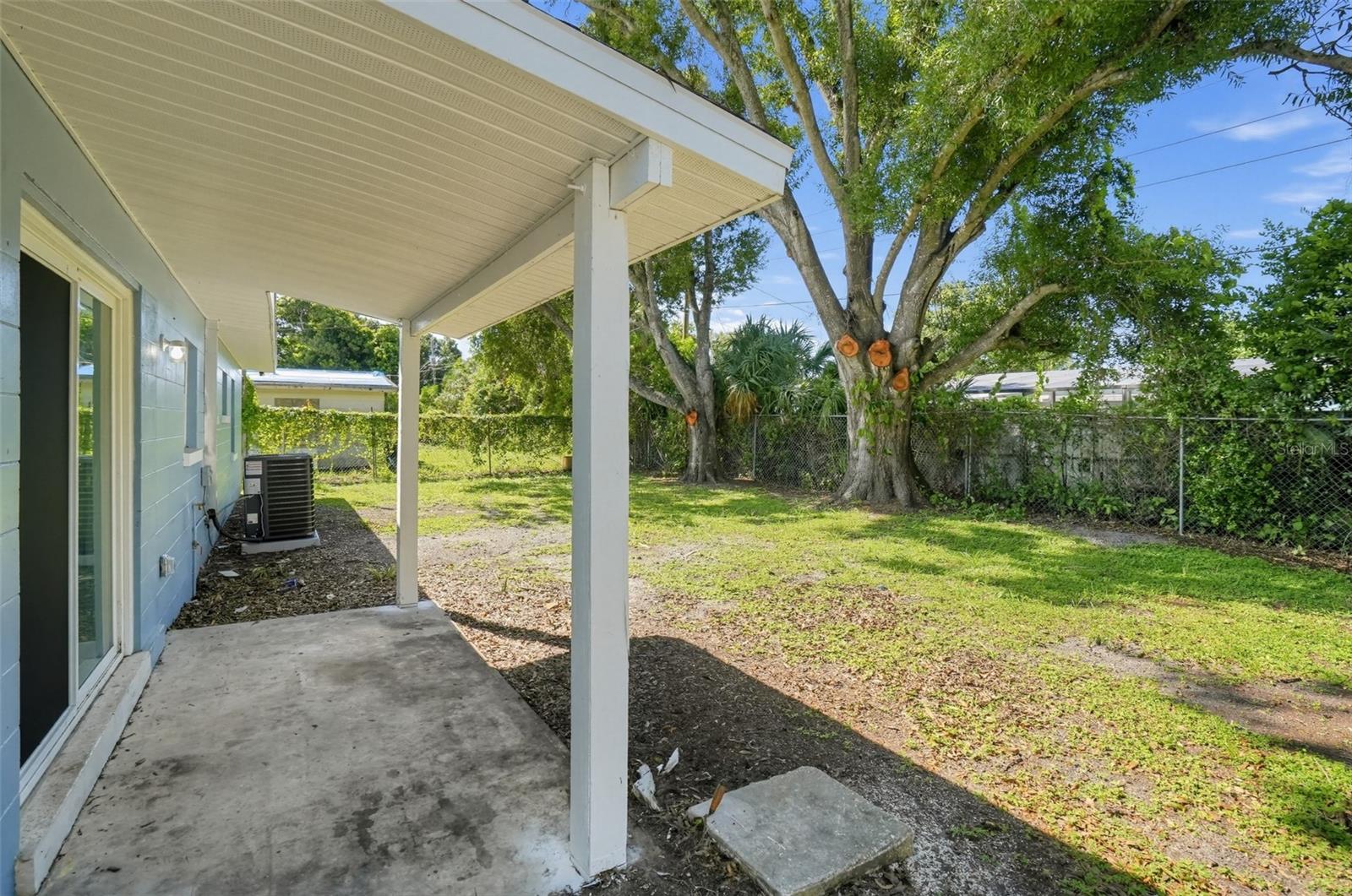 2820 21ST STREET W, Bradenton, FL 34205