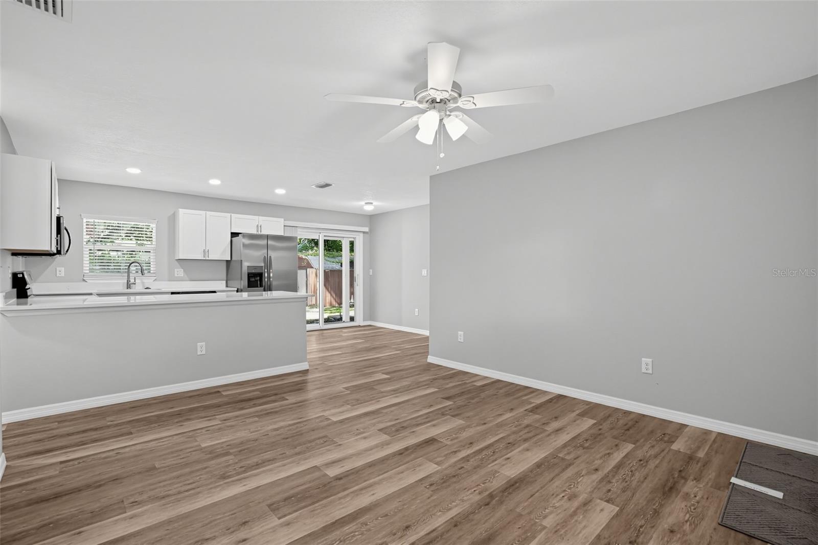 2820 21ST STREET W, Bradenton, FL 34205 2820 21ST STREET W, Bradenton, FL 34205