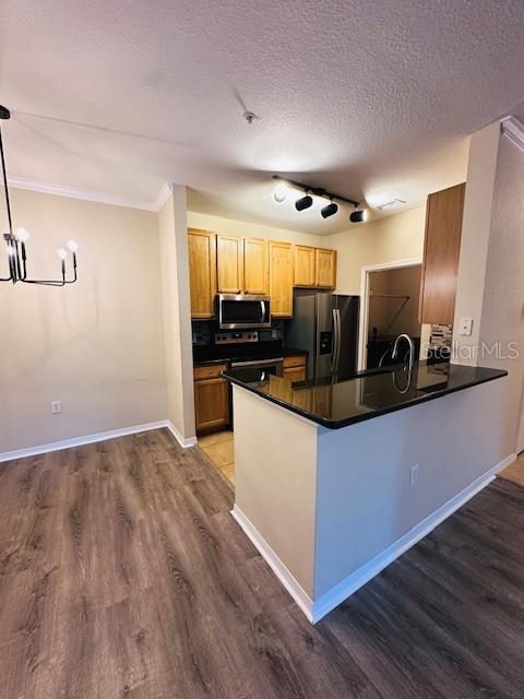 10203 COURTNEY PALMS BOULEVARD, #202, Tampa, FL 33619