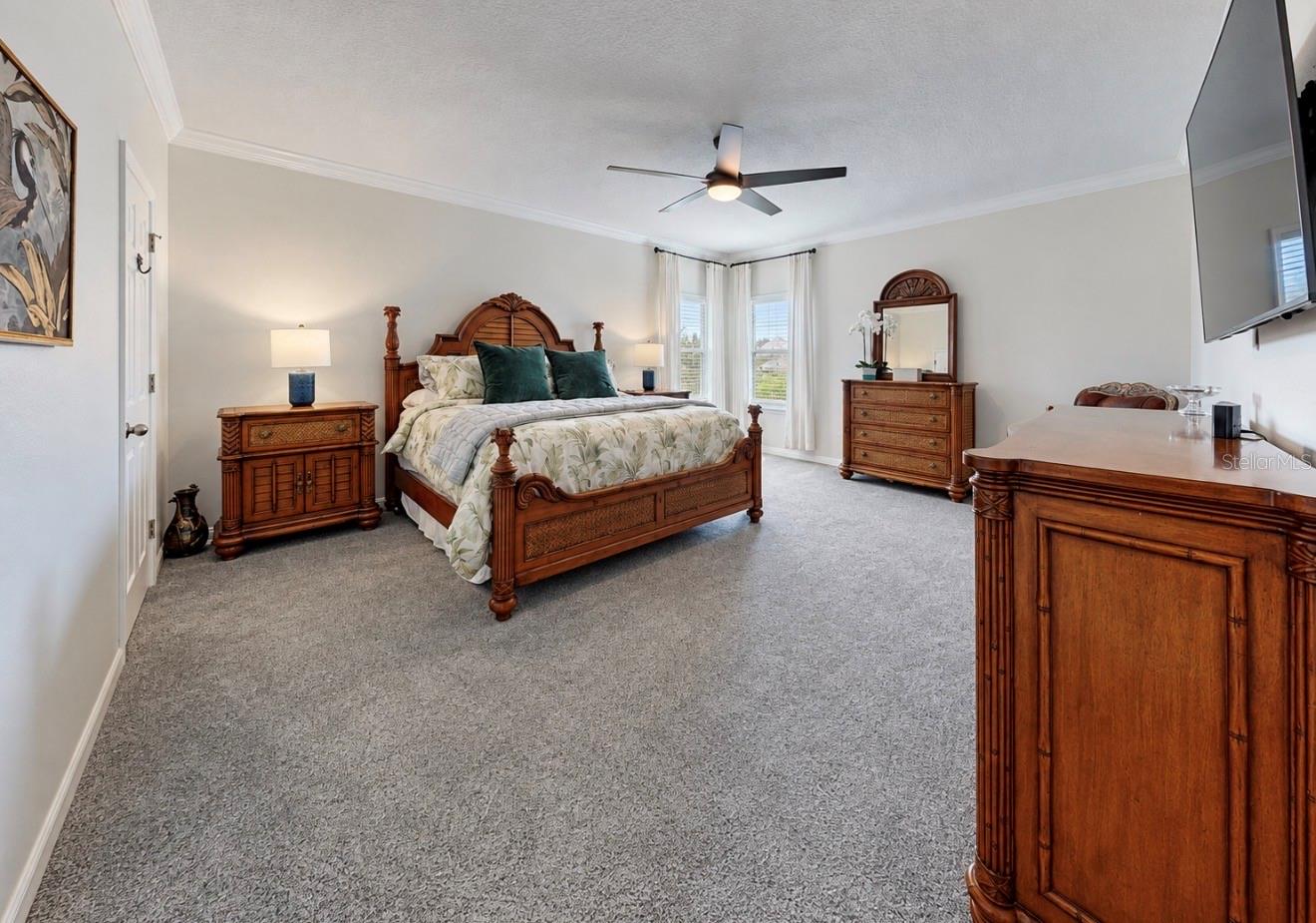 PRIMARY BEDROOM - HUGE