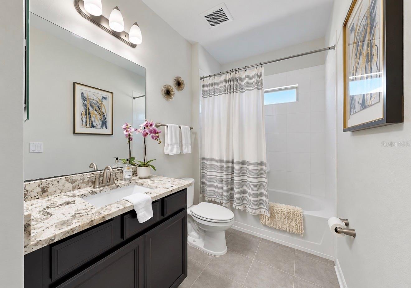 GUEST BATH 2