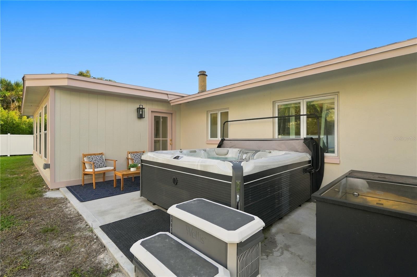 107 PETERSON LANE, Palm Harbor, FL 34683