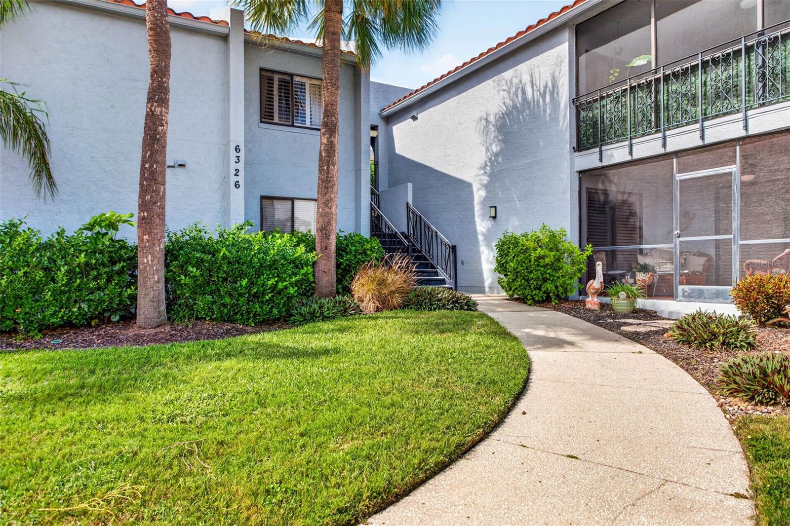 6326 GRAND BAHAMA CIRCLE, #F, Tampa, FL 33615