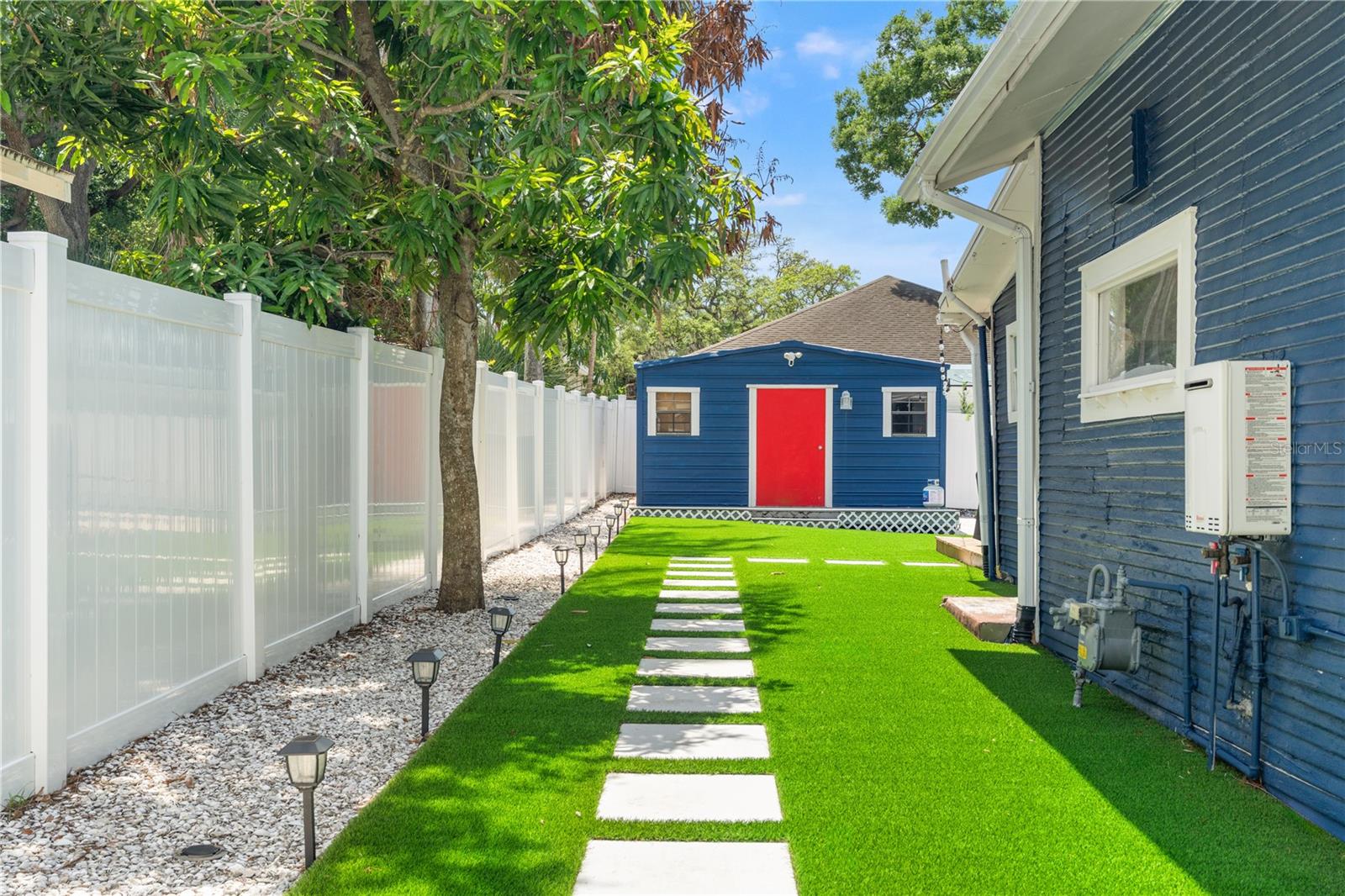 324 W HAYA STREET, Tampa, FL 33603