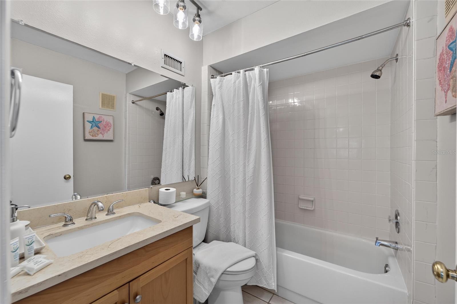 16216 RAMBLING VINE DRIVE W, Tampa, FL 33624