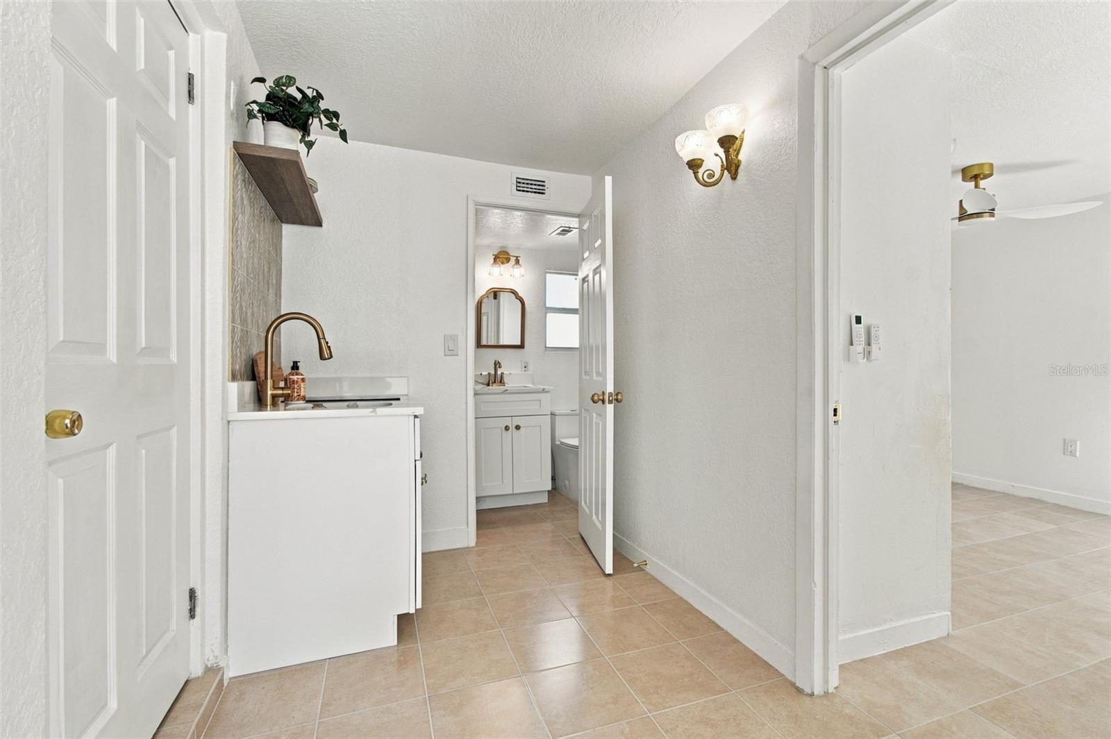 3615 EMERSON AVENUE S, St Petersburg, FL 33711