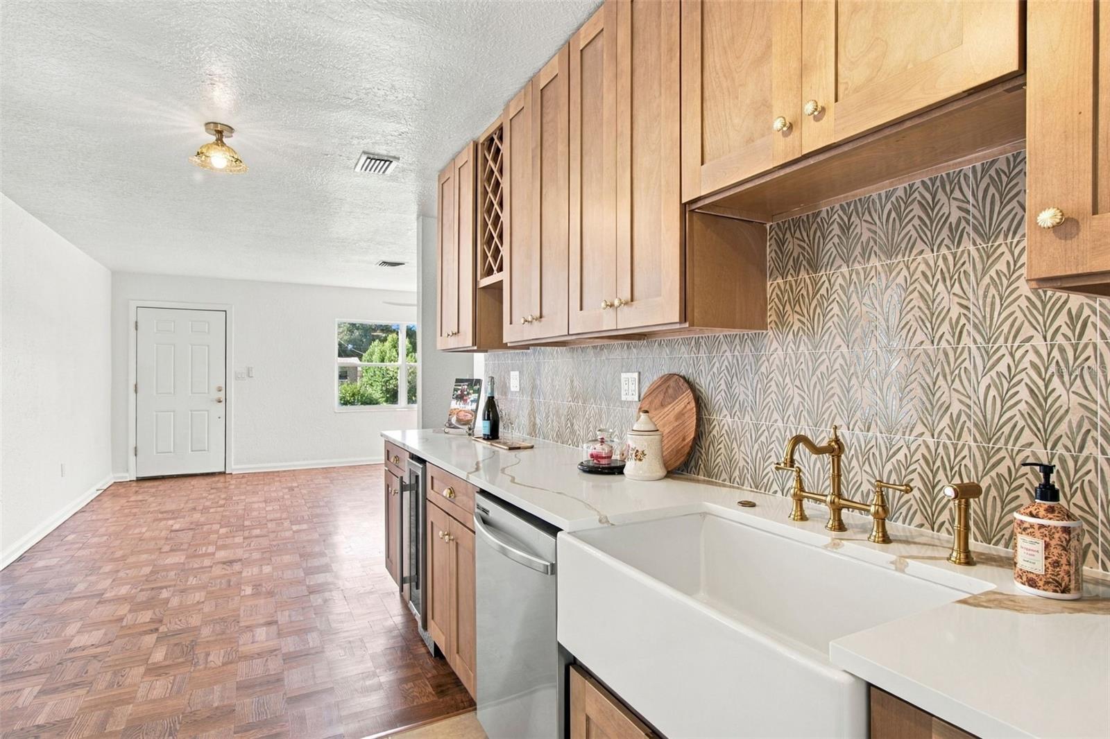 3615 EMERSON AVENUE S, St Petersburg, FL 33711
