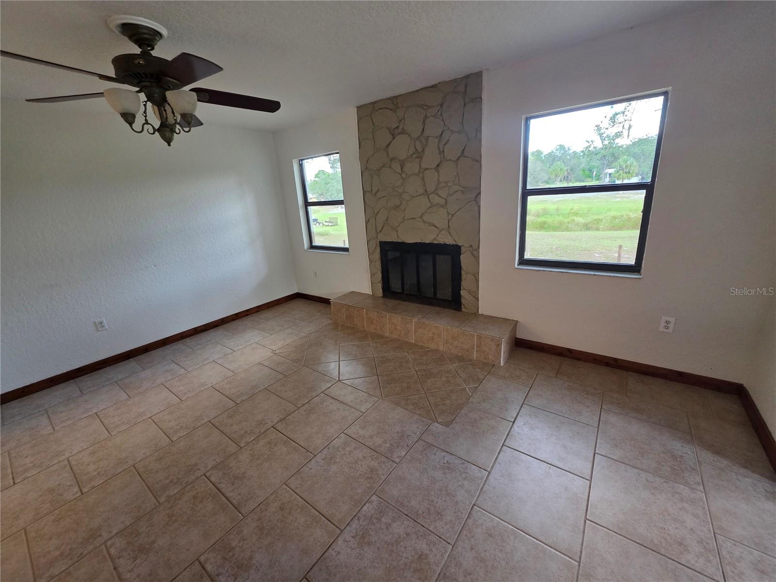 8270 NORMLEE ROAD, Weeki Wachee, FL 34613