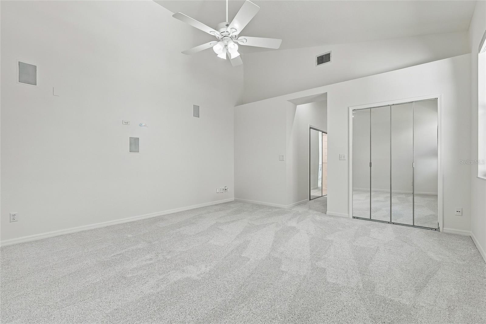 1101 DARLINGTON OAK DRIVE NE, St Petersburg, FL 33703
