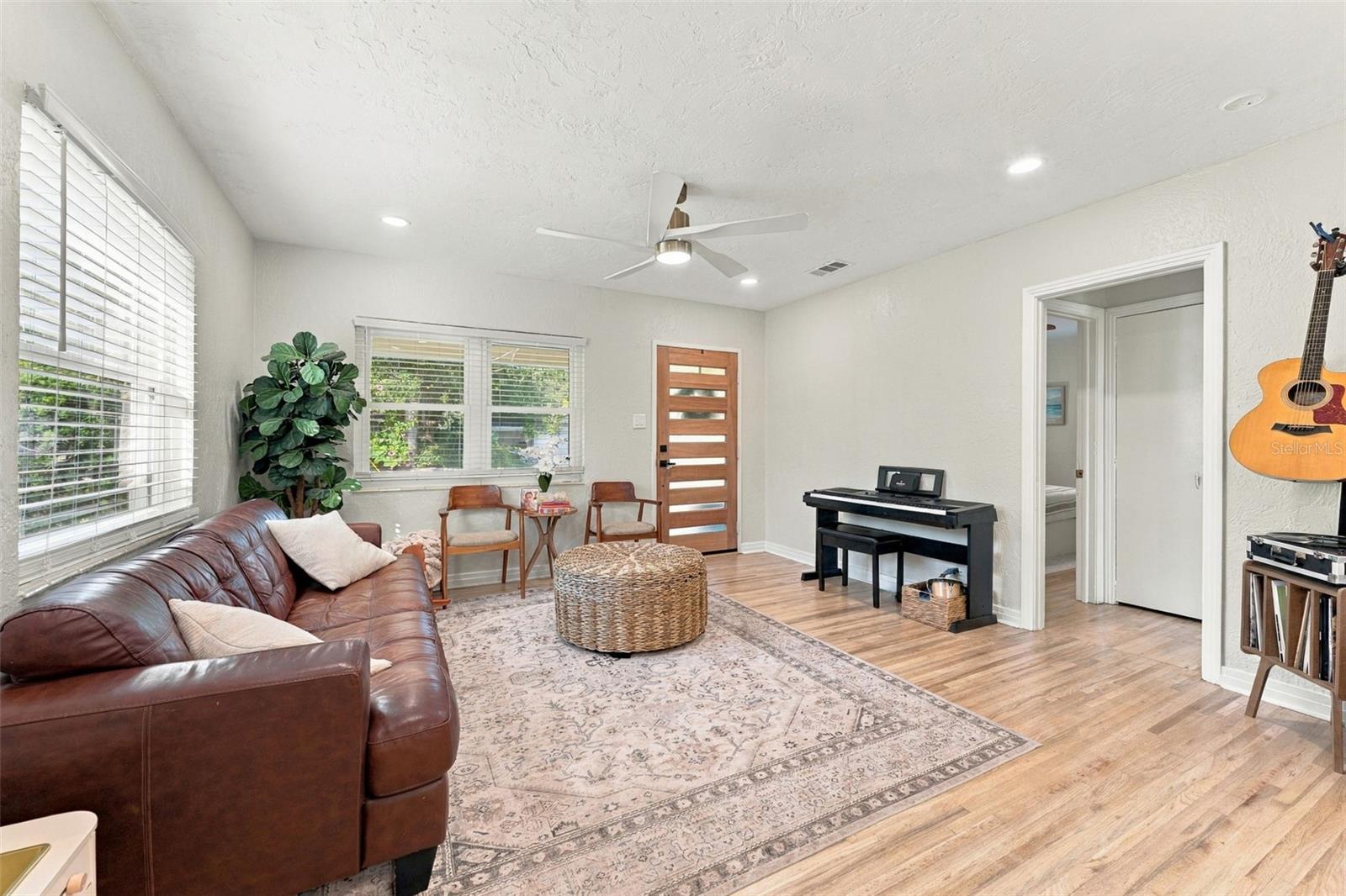 7203 N 13TH STREET, Tampa, FL 33604