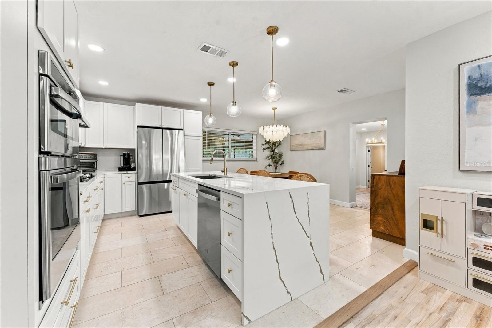 7203 N 13TH STREET, Tampa, FL 33604