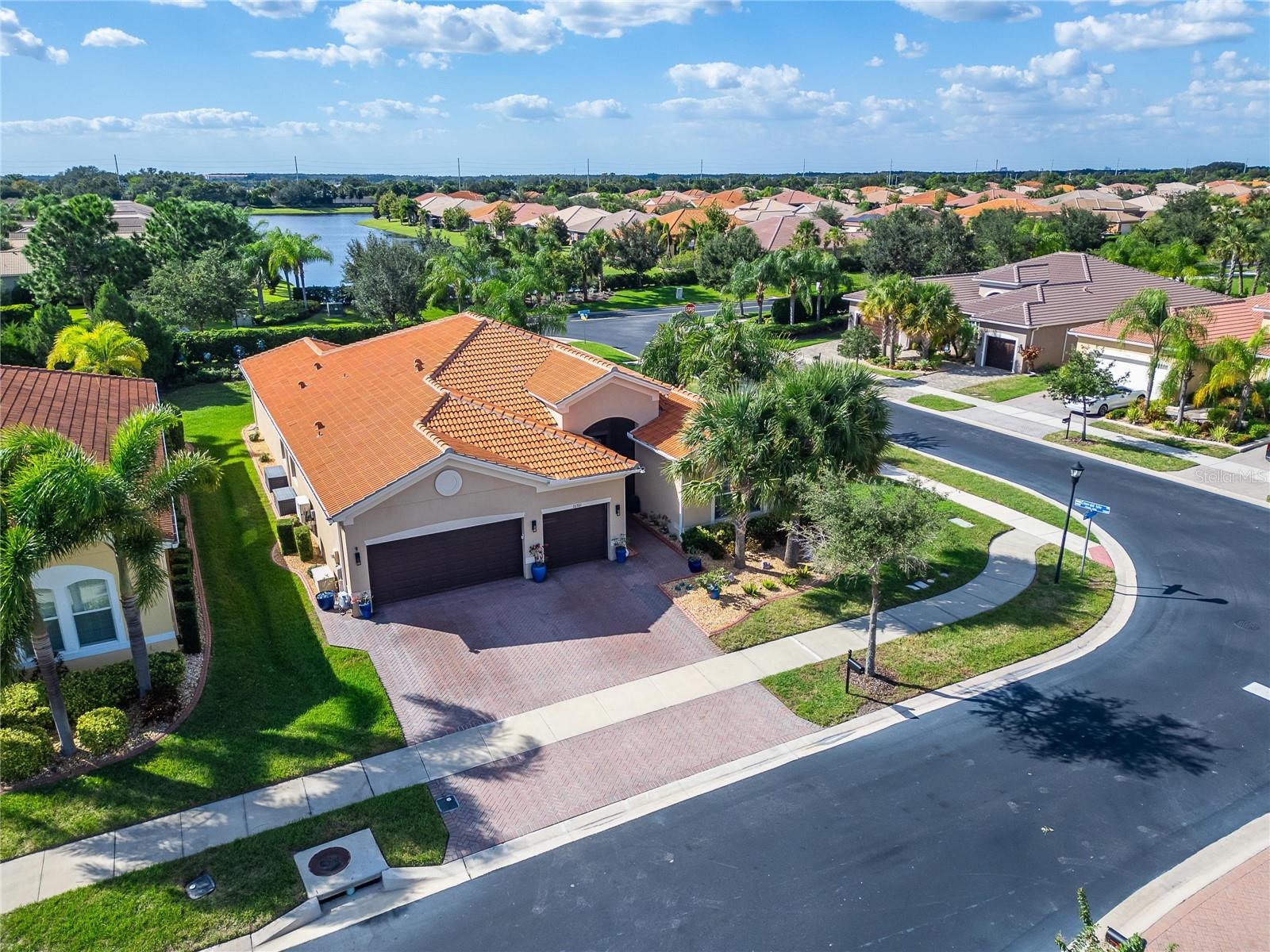 16301 GARNET GLEN PLACE, Wimauma, FL 33598