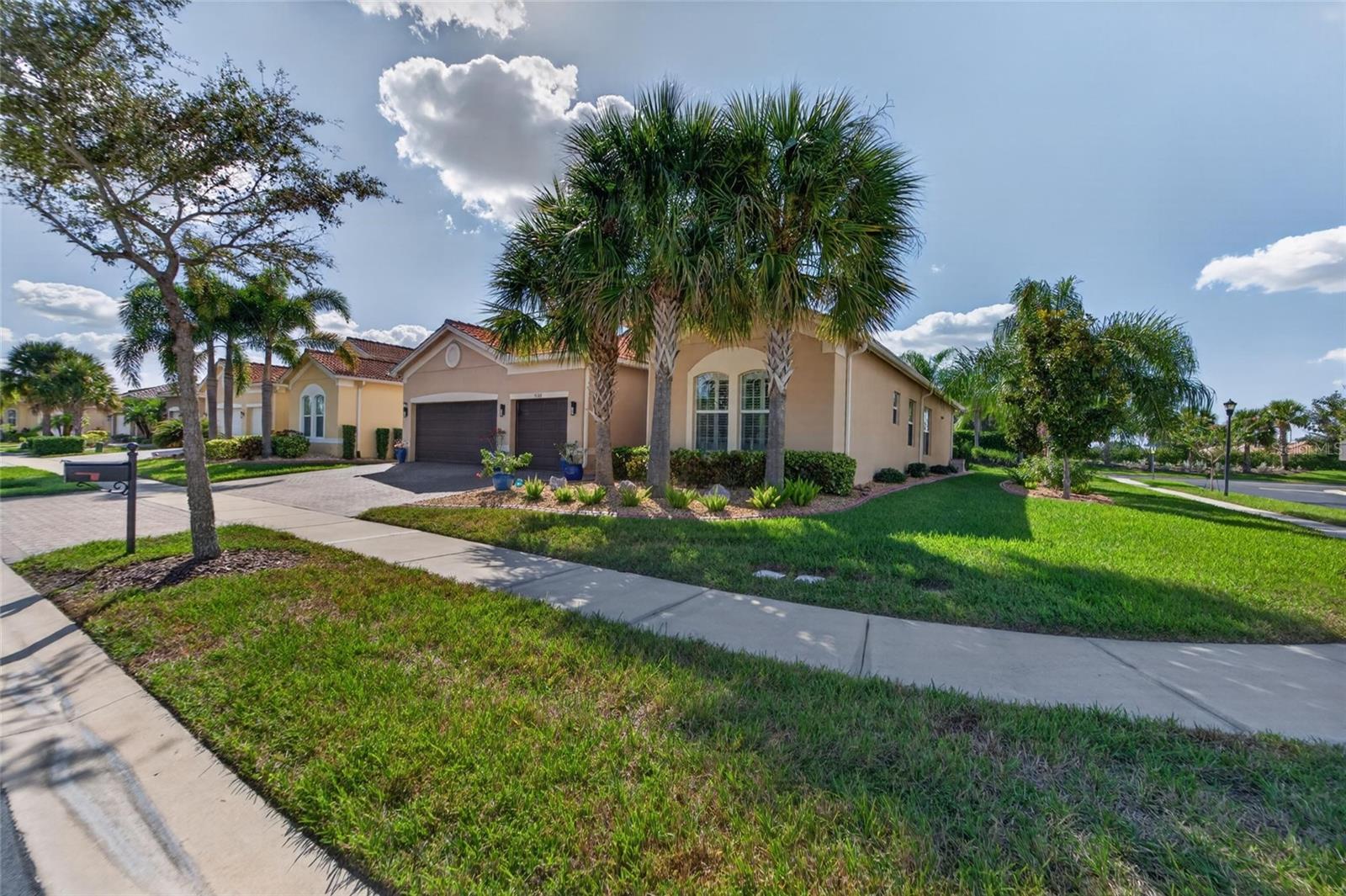16301 GARNET GLEN PLACE, Wimauma, FL 33598