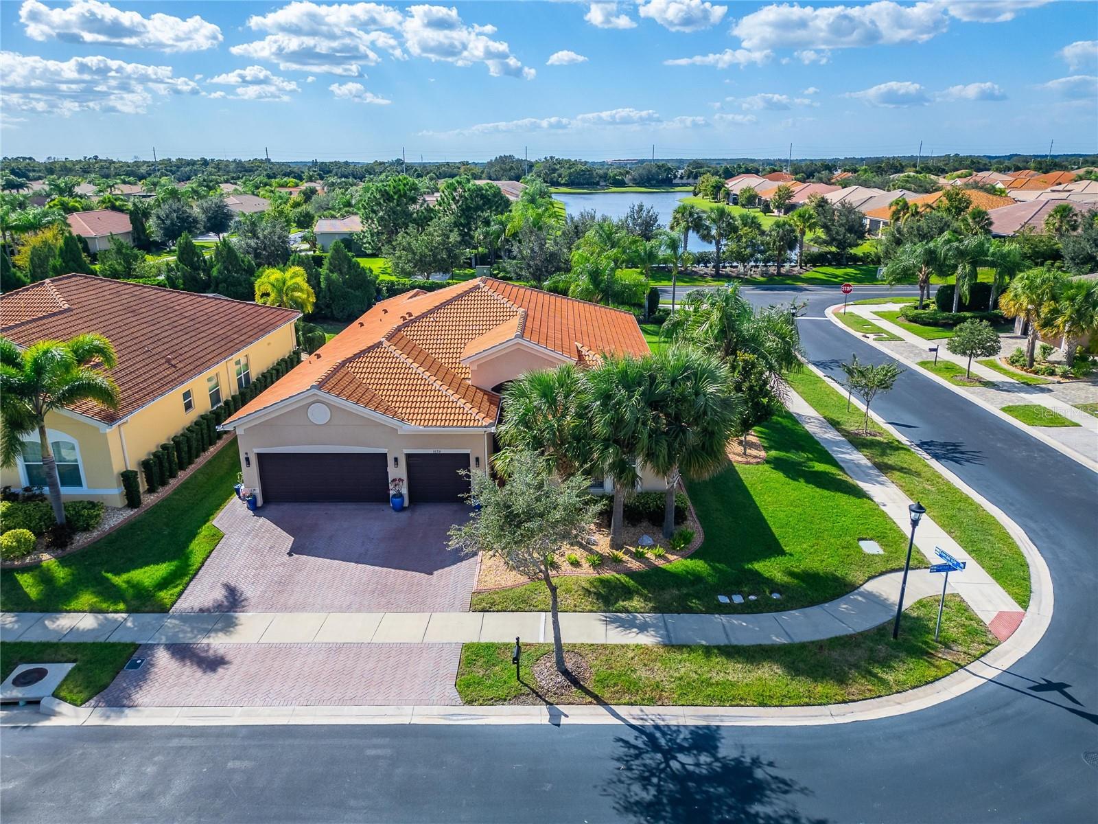 16301 GARNET GLEN PLACE, Wimauma, FL 33598