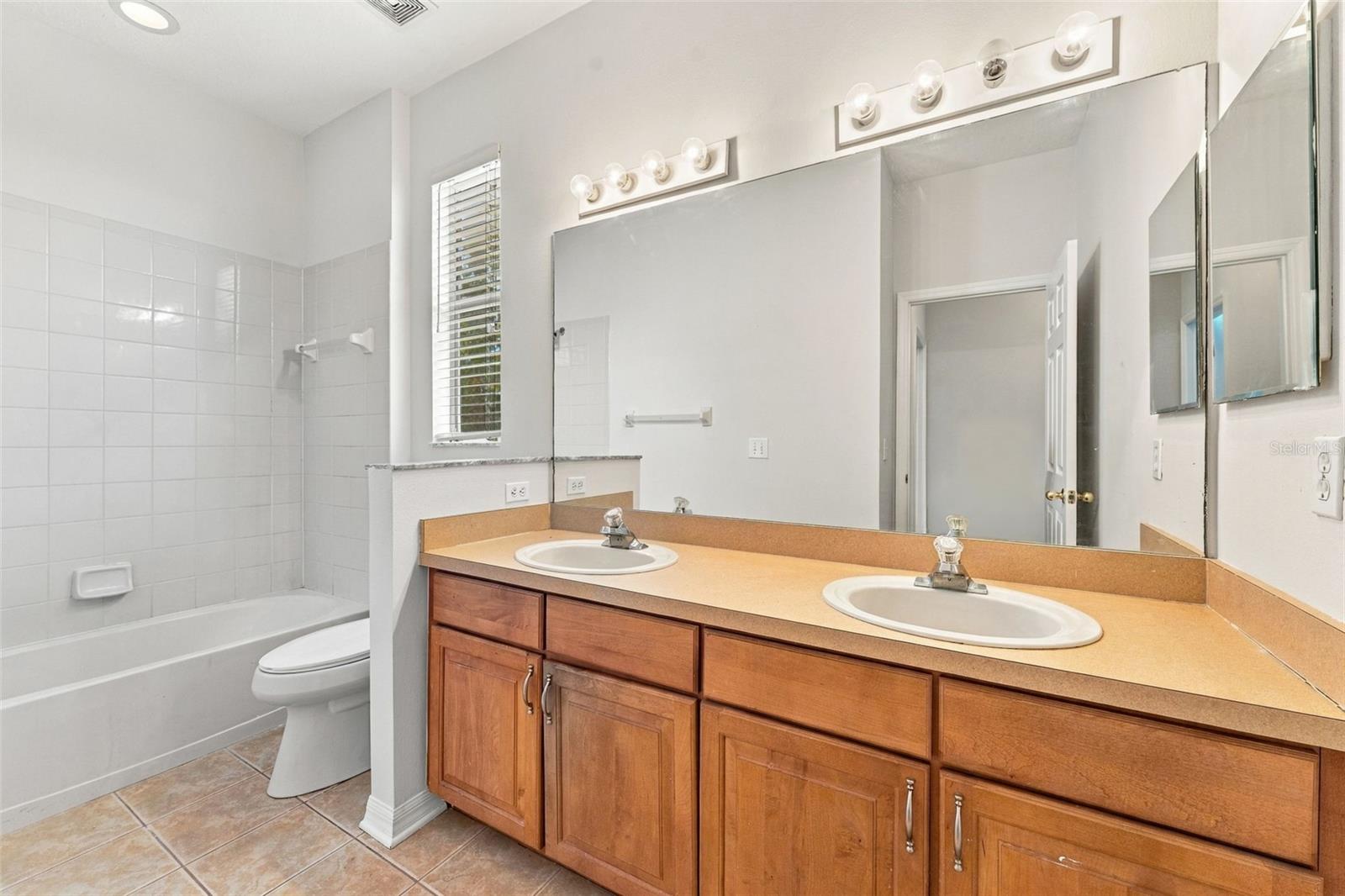 11617 GROVE ARCADE DRIVE, Riverview, FL 33569