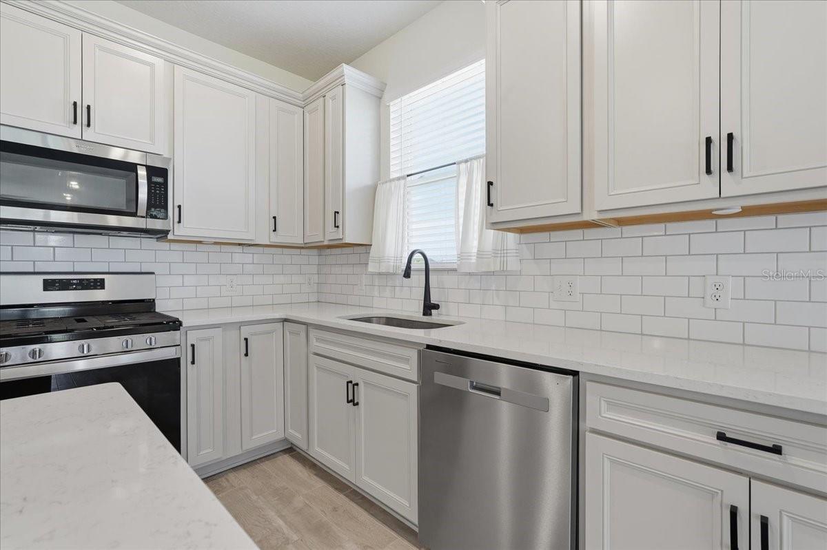 Whirlpool Appliances - Matte Black Hardware