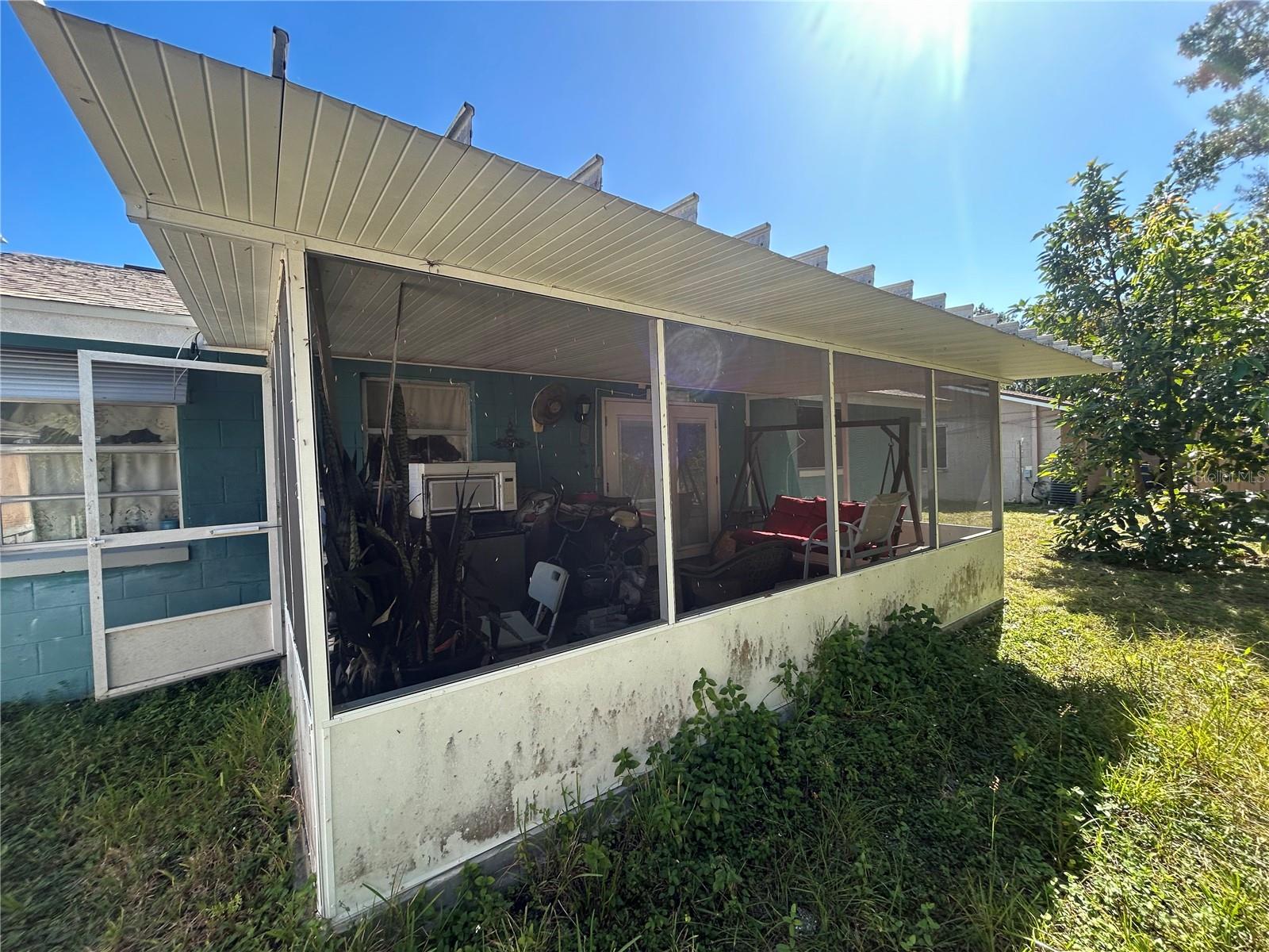 8906 PEPPERMILL COURT, Tampa, FL 33634