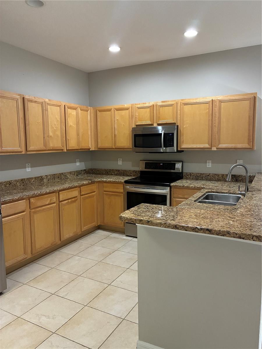 20105 WEEPING LAUREL PLACE, Tampa, FL 33647