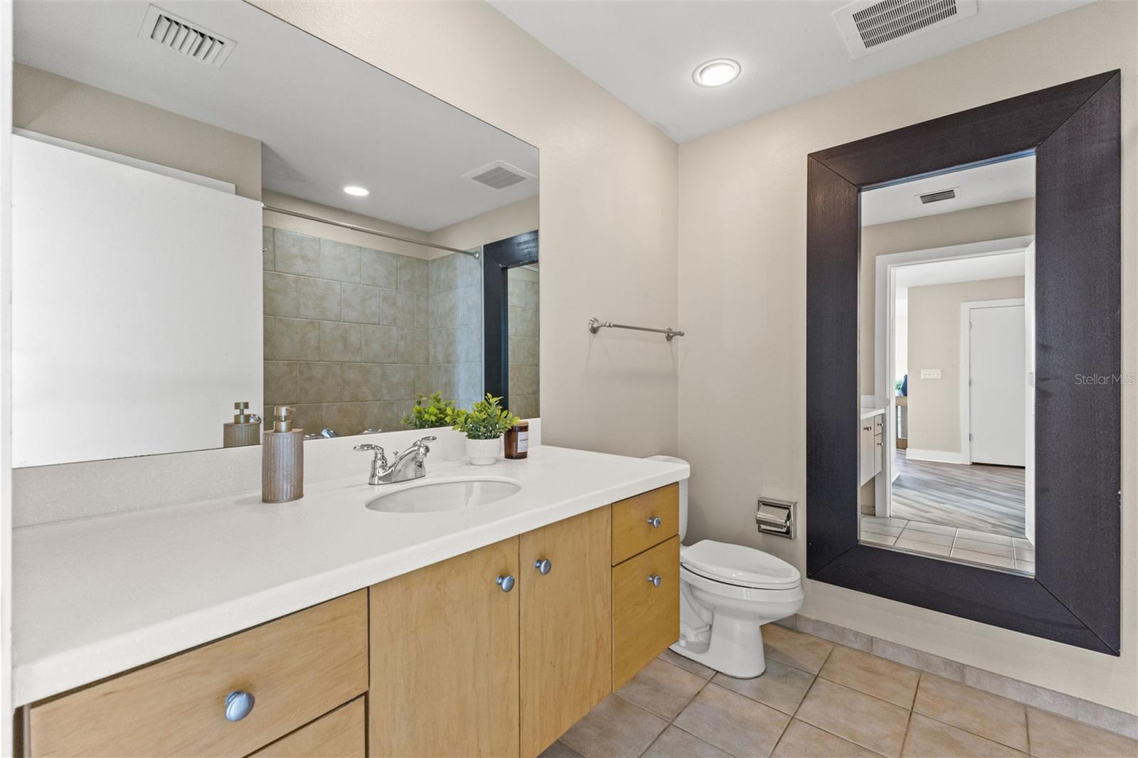 1120 E KENNEDY BOULEVARD, #1229, Tampa, FL 33602