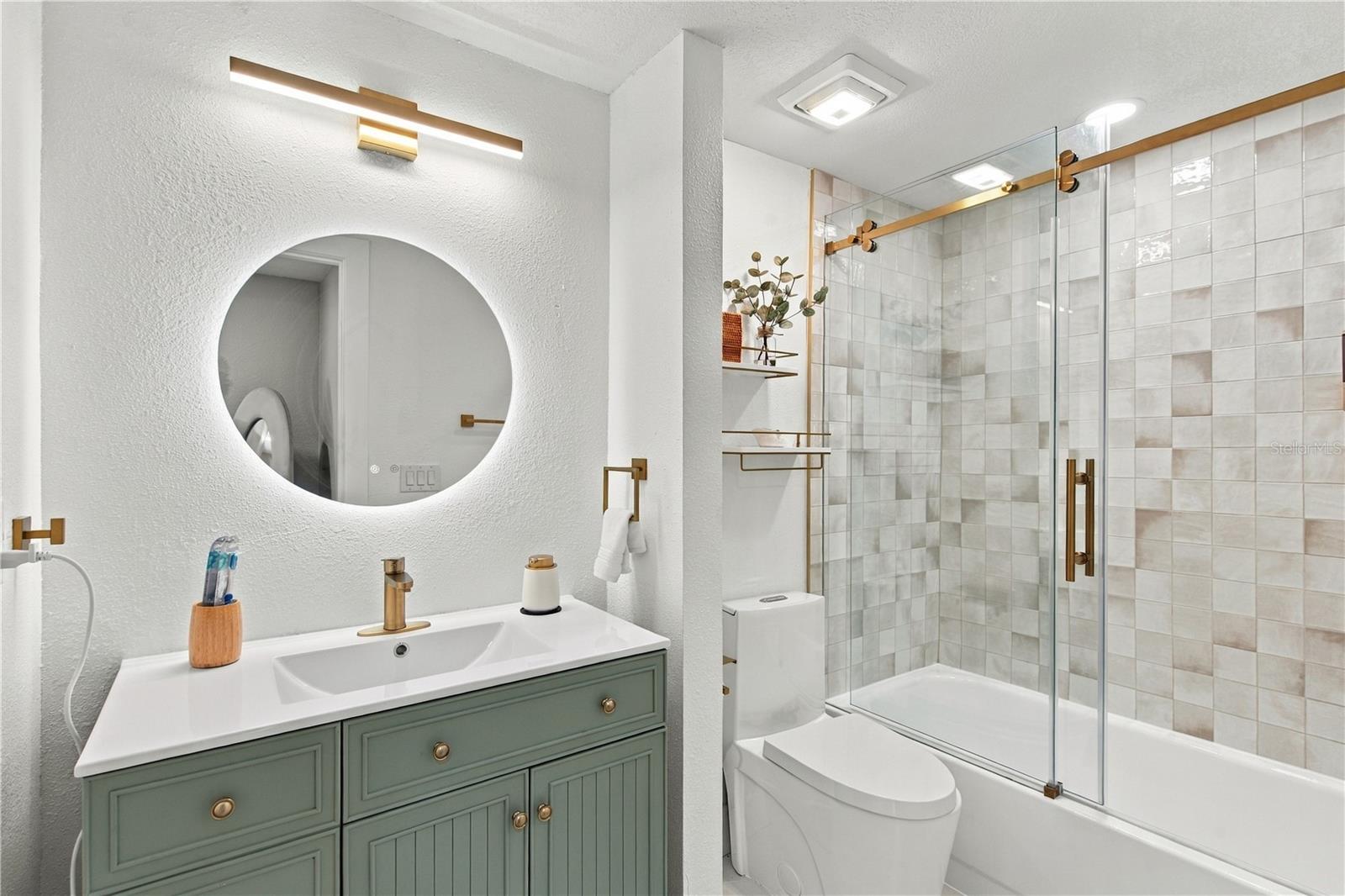 BATHROOM 3