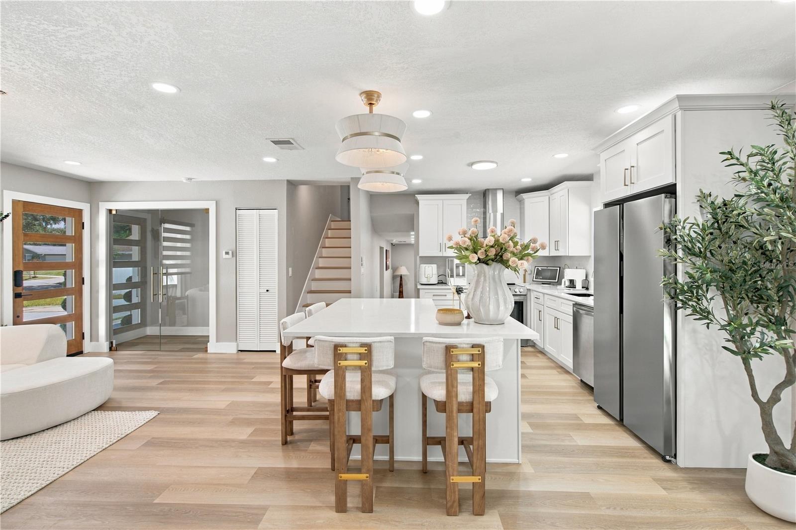 KITCHEN & LIVING ROOM