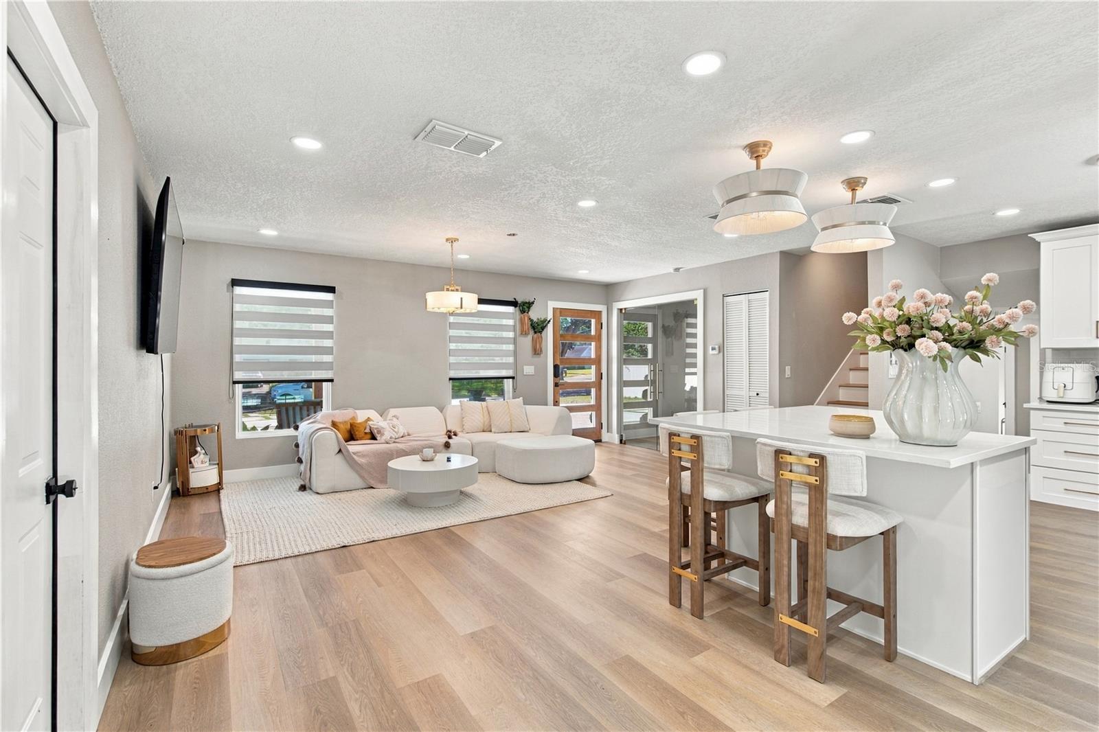 LIVING ROOM & KITCHEN