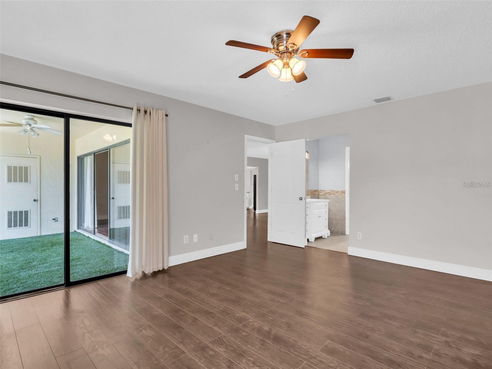 1801 E LAKE ROAD, #20C, Palm Harbor, FL 34685