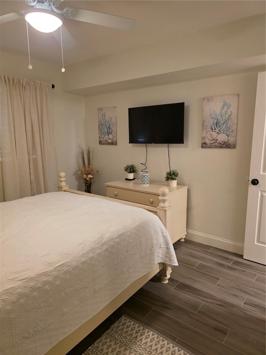 10033 64TH AVENUE N, #9, St Petersburg, FL 33708