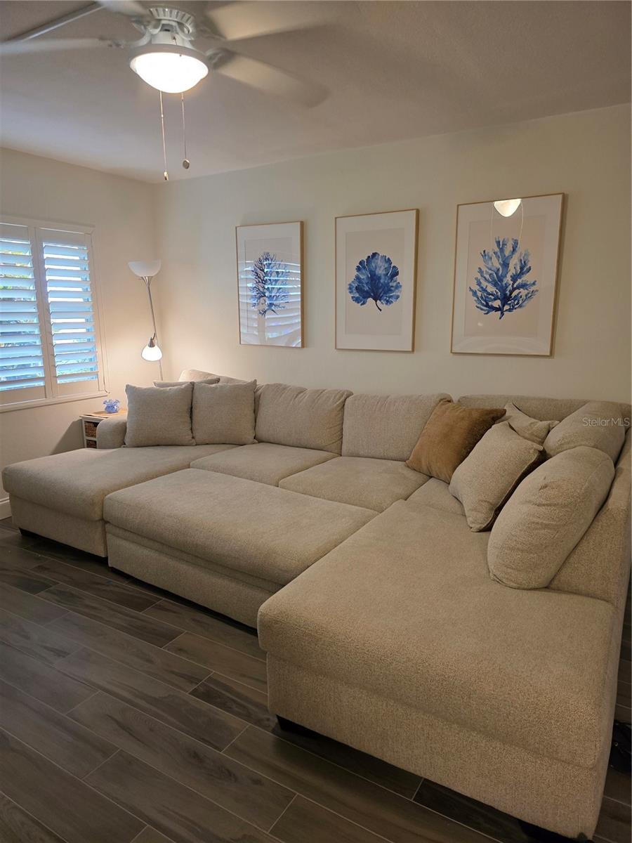 10033 64TH AVENUE N, #9, St Petersburg, FL 33708