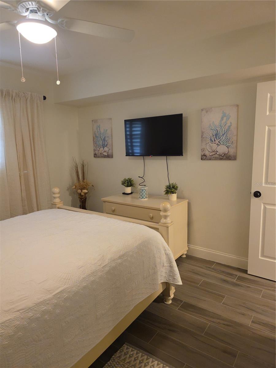 10033 64TH AVENUE N, #9, St Petersburg, FL 33708