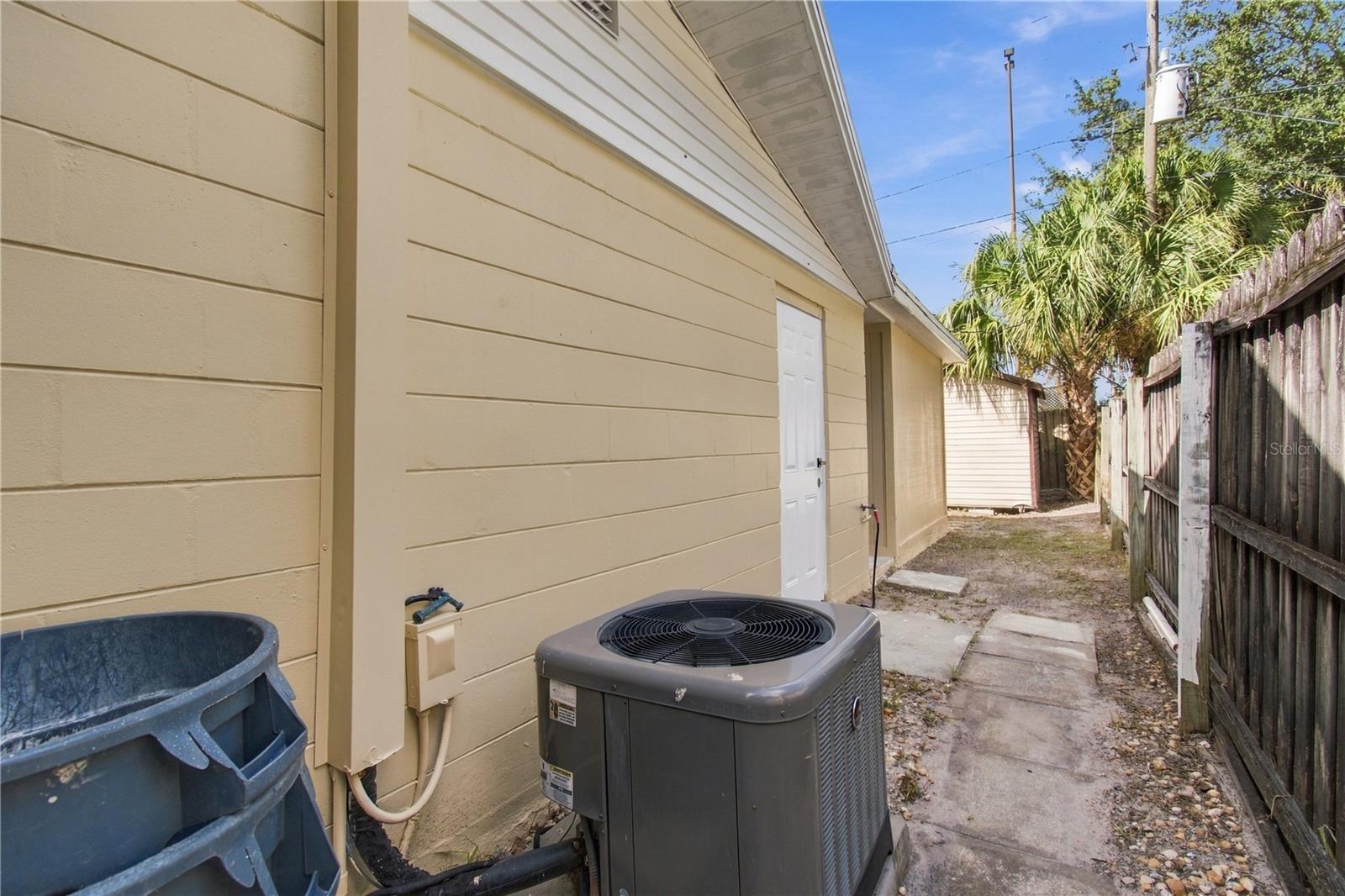 4601 EASTWOOD LANE, Holiday, FL 34690