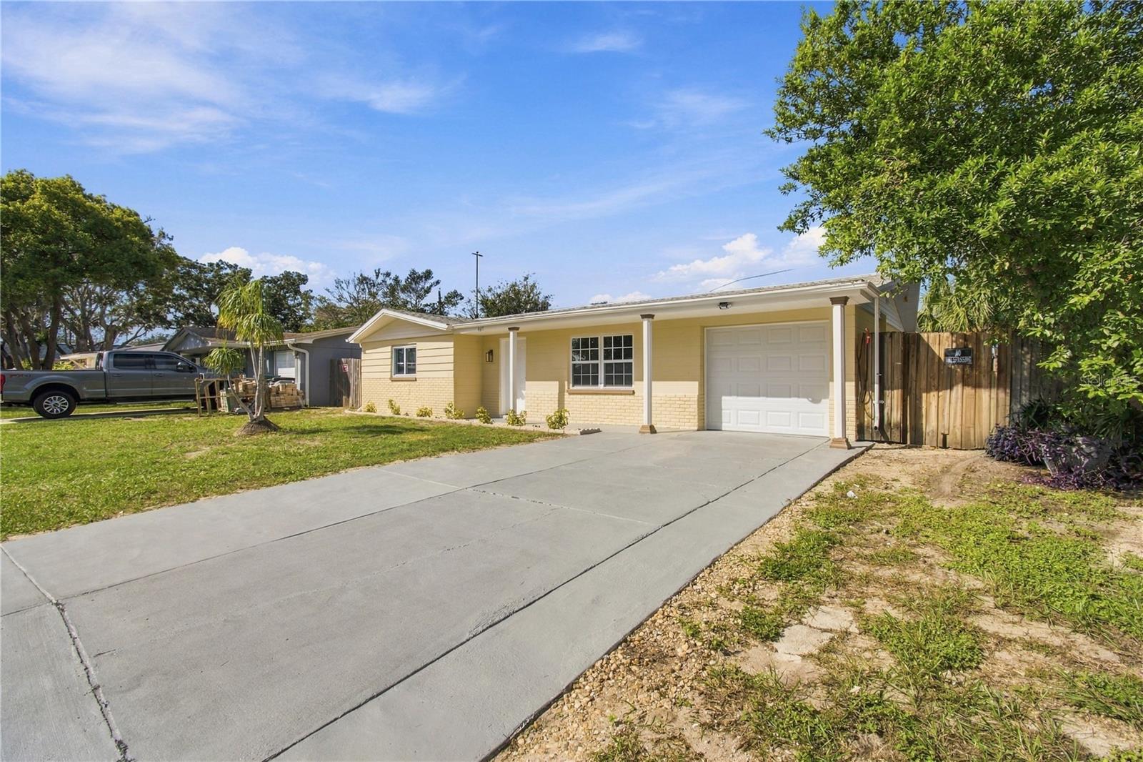 4601 EASTWOOD LANE, Holiday, FL 34690