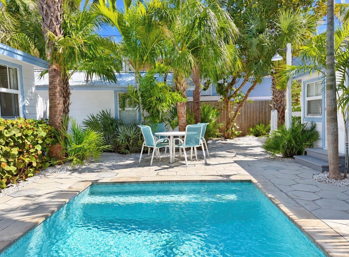 105 6TH AVENUE, St Pete Beach, FL 33706