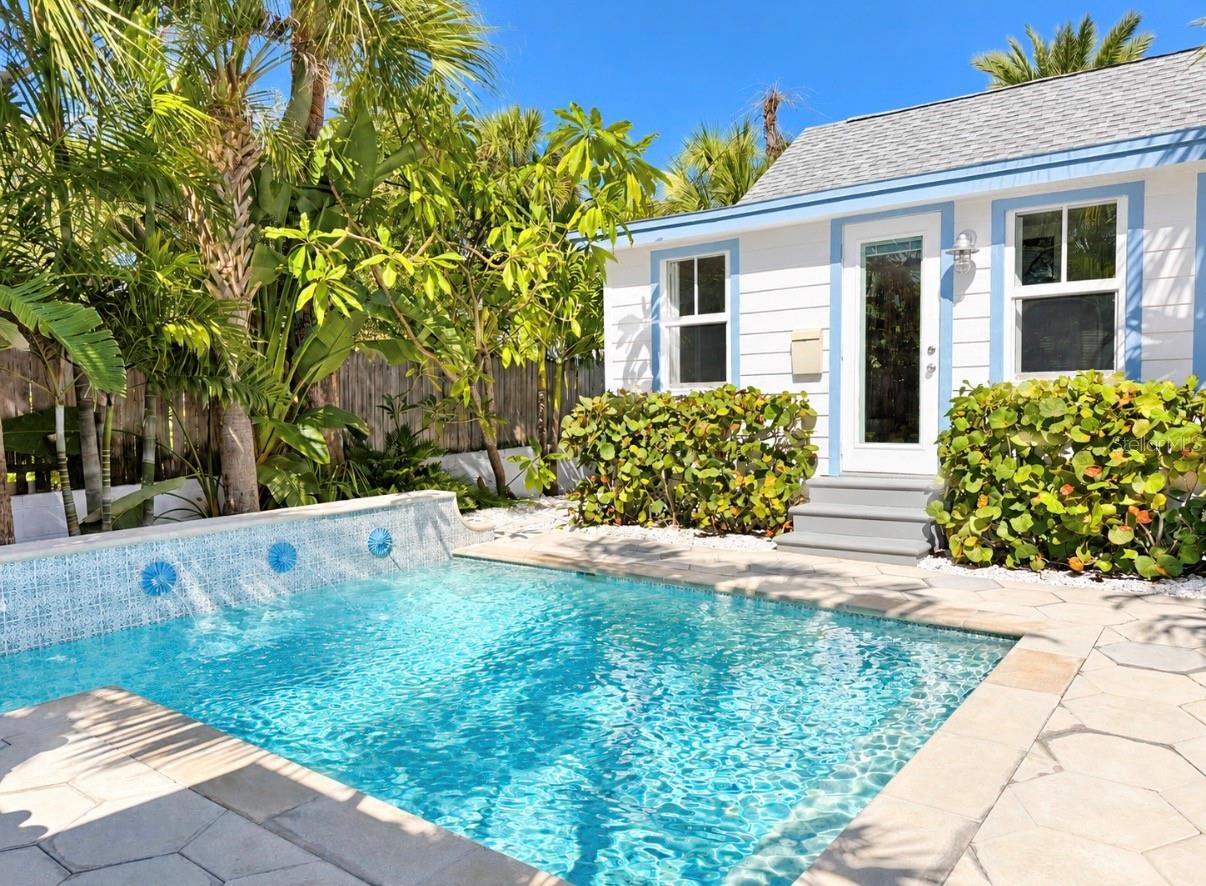 105 6TH AVENUE, St Pete Beach, FL 33706