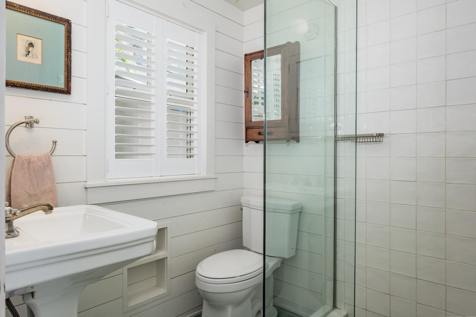 Back Cottage Bathroom