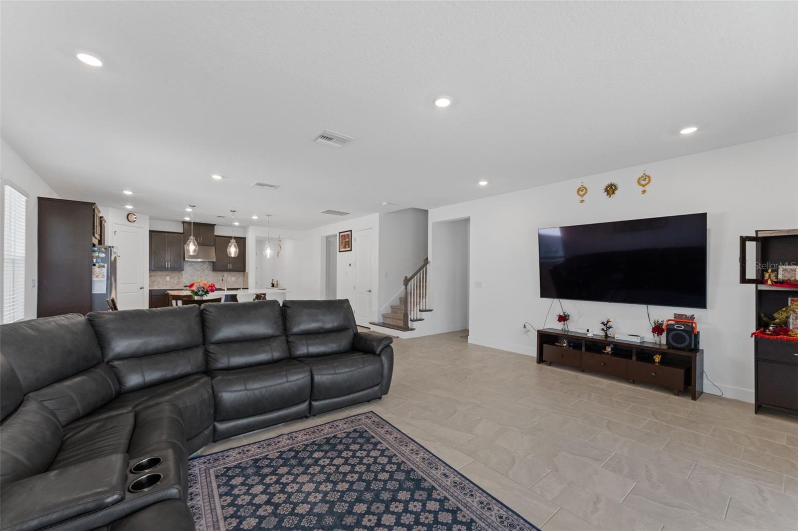 1628 LONGLINER LOOP, Wesley Chapel, FL 33543