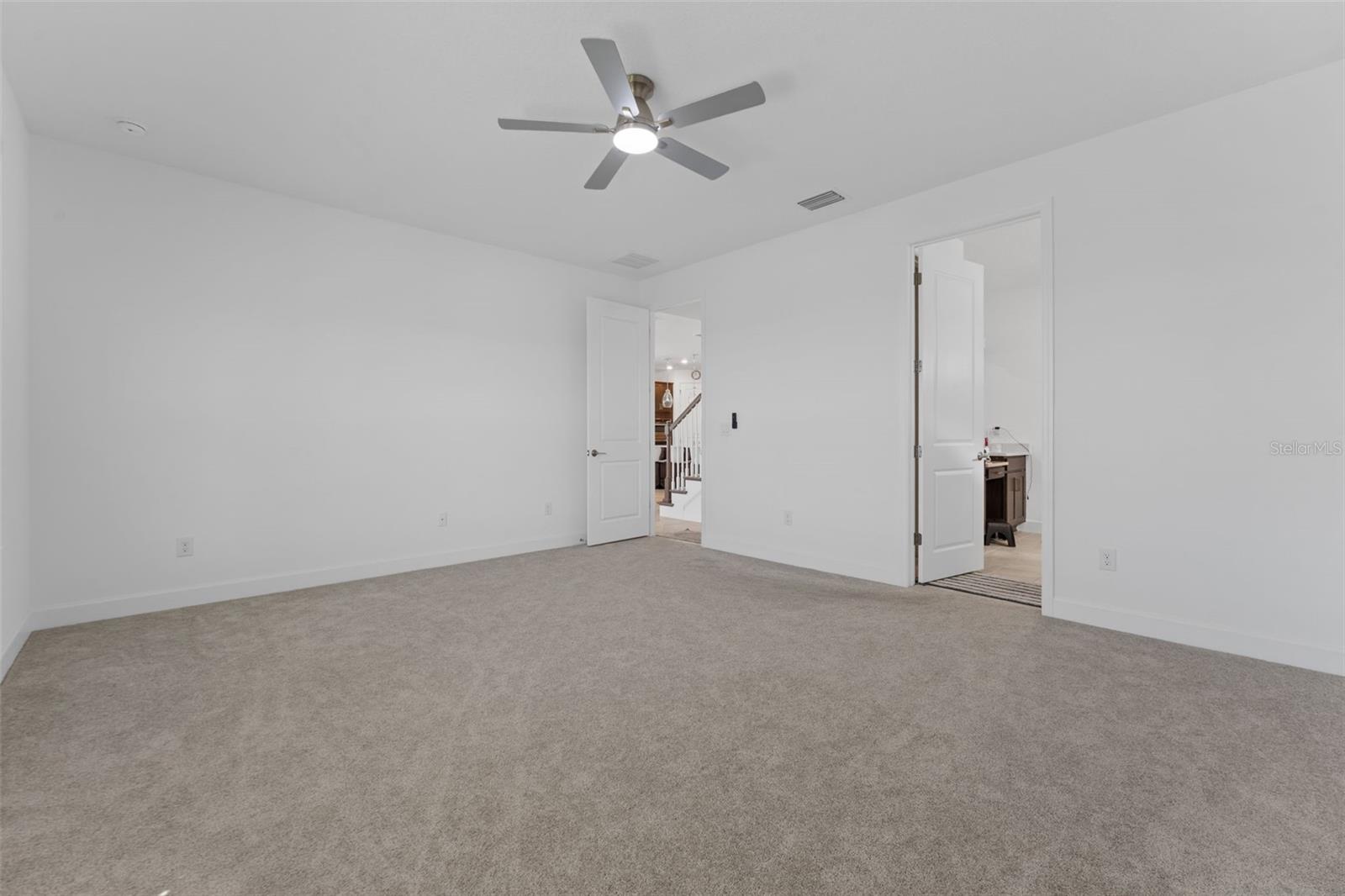 1628 LONGLINER LOOP, Wesley Chapel, FL 33543
