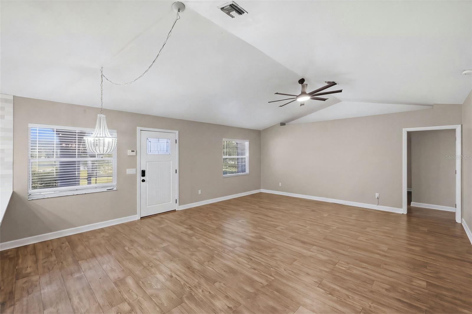 11711 MESSLER ROAD, Gibsonton, FL 33534