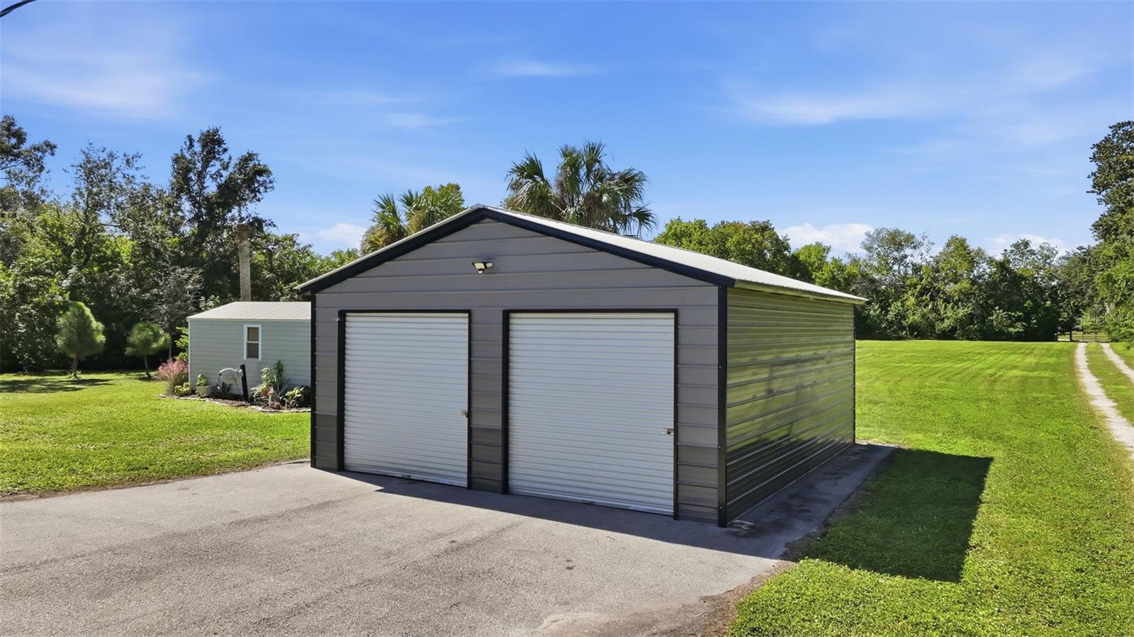 11711 MESSLER ROAD, Gibsonton, FL 33534