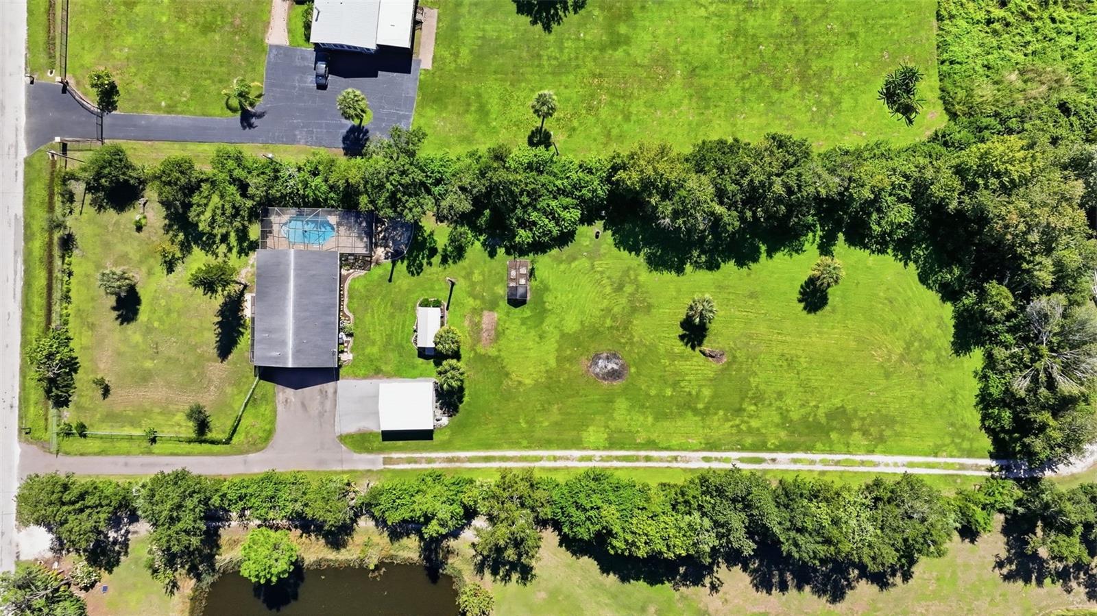 11711 MESSLER ROAD, Gibsonton, FL 33534
