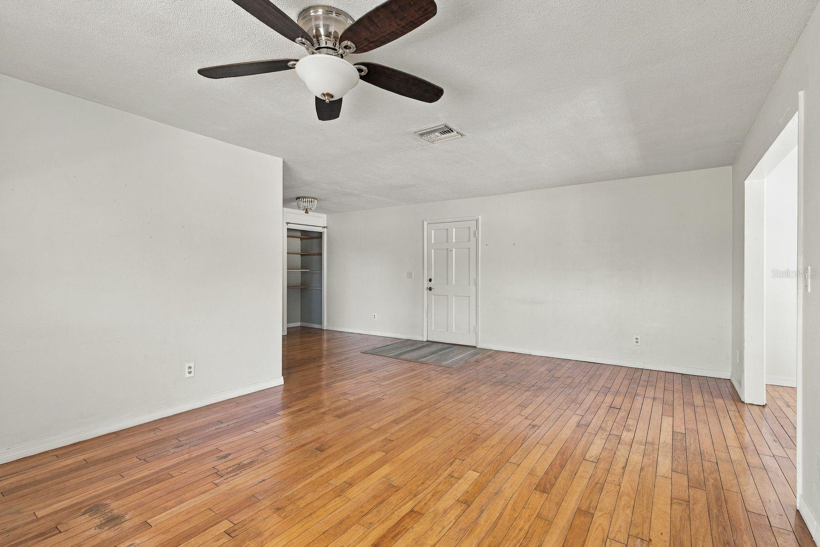 610 INDIAN ROCKS ROAD N, #299, Belleair Bluffs, FL 33770