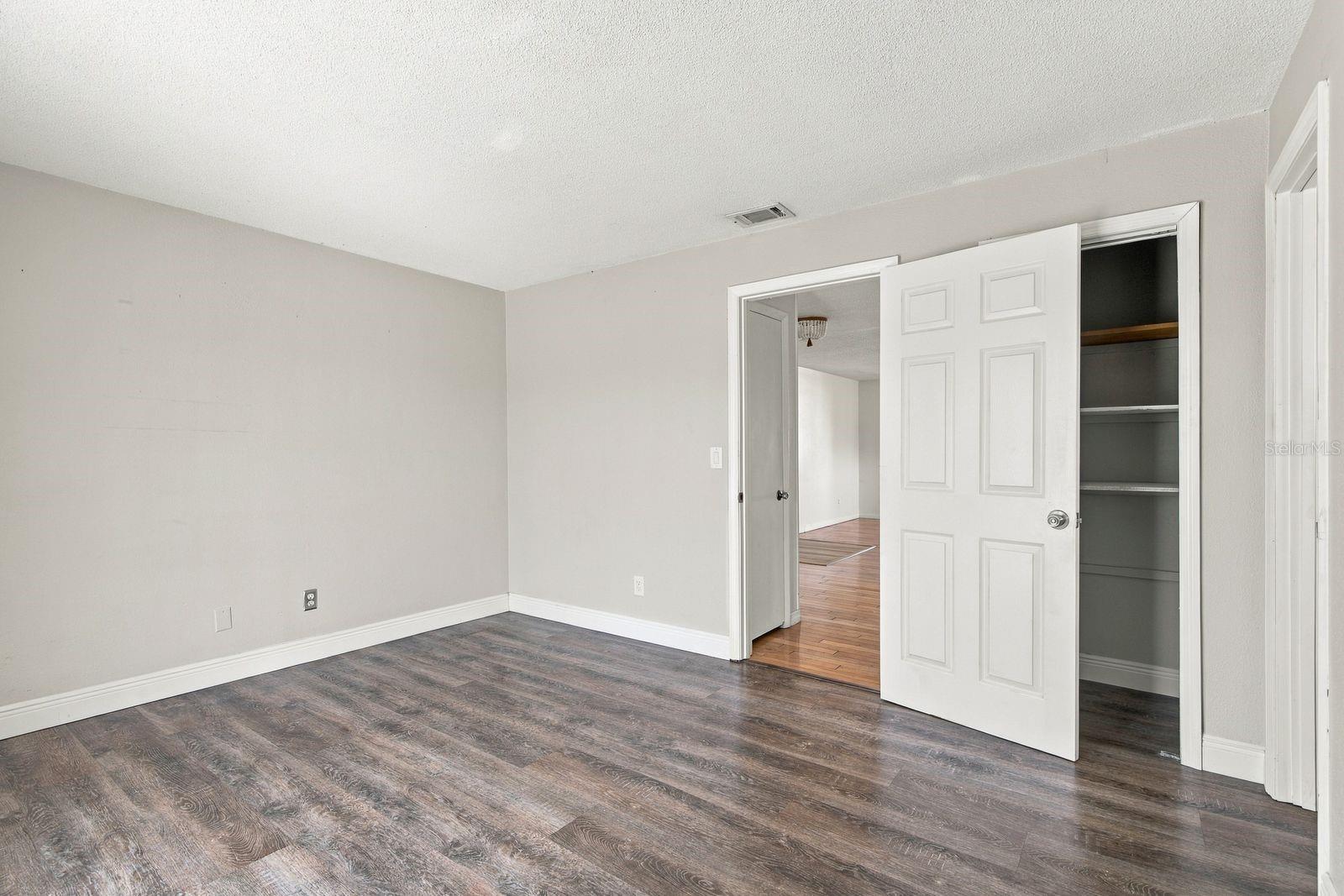 610 INDIAN ROCKS ROAD N, #299, Belleair Bluffs, FL 33770