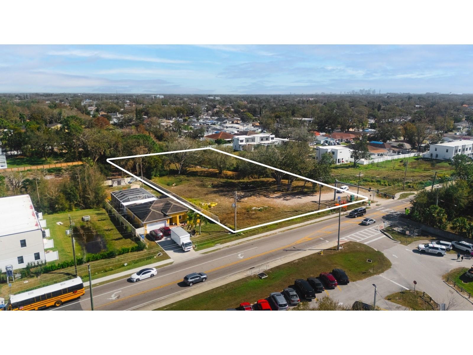 7801 N MANHATTAN AVENUE, Tampa, FL 33614
