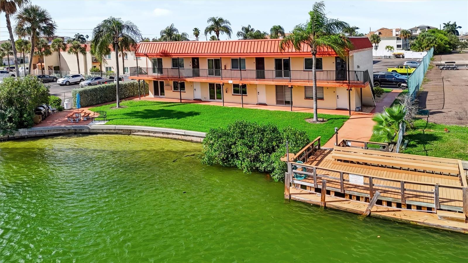 10365 PARADISE BOULEVARD, #5, Treasure Island, FL 33706
