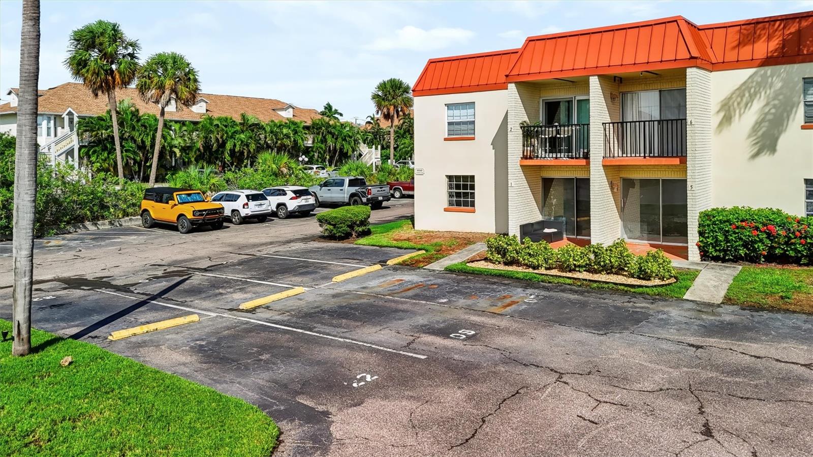10365 PARADISE BOULEVARD, #5, Treasure Island, FL 33706