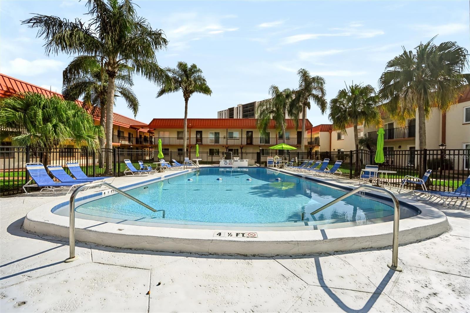 10365 PARADISE BOULEVARD, #5, Treasure Island, FL 33706
